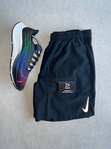 Nike Challenger 2.0 Shorts 7 inch - Black