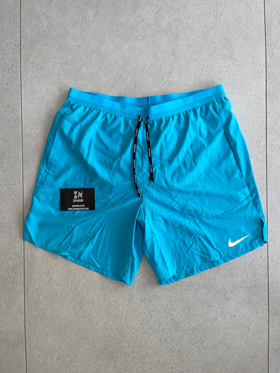 nike flex stride chlorine blue
