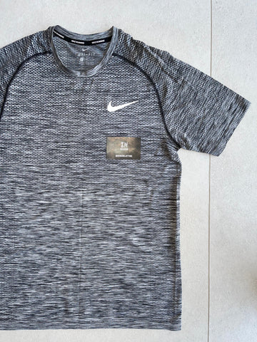 Nike Tech Knit T-Shirt 1.0 - Grey