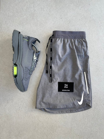 Nike Flex Stride Shorts 2.0 7 inch - Grey
