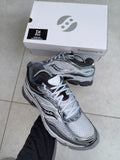 Saucony ProGrid Omni 9 - Microchip