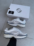 Saucony ProGrid Omni 9 - Ivory Blue
