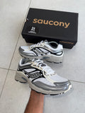 Saucony ProGrid Omni 9 - White/Antique