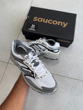 Saucony ProGrid Omni 9 - White/Antique