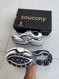 Saucony ProGrid Omni 9 - White/Antique