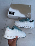 On Running Cloudtilt - Tide/White